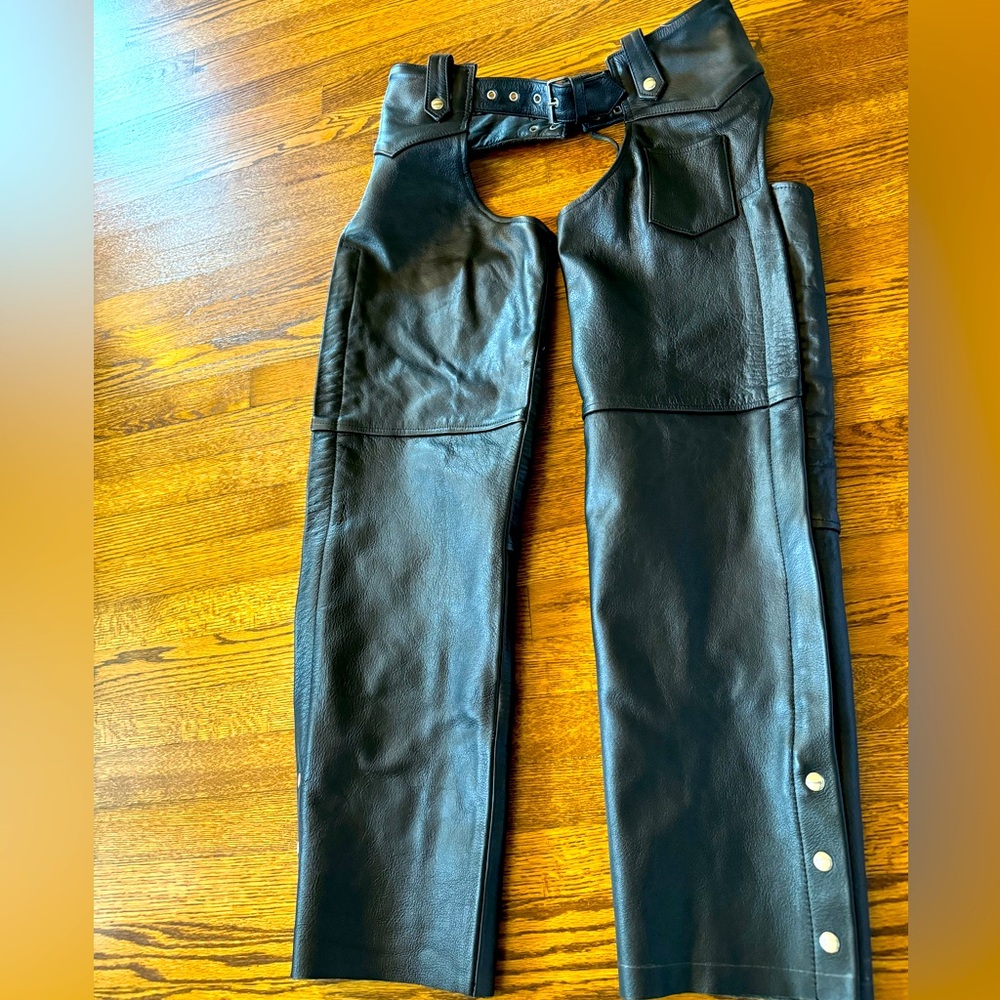 Harley Davidson Style Leather Riding Chaps in EUC Men’s Med or Women’s Large/XL